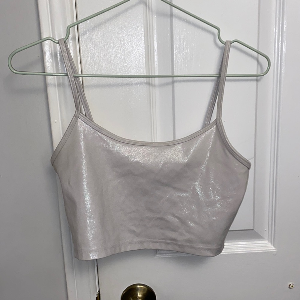 Aritzia workout top in ice grey
